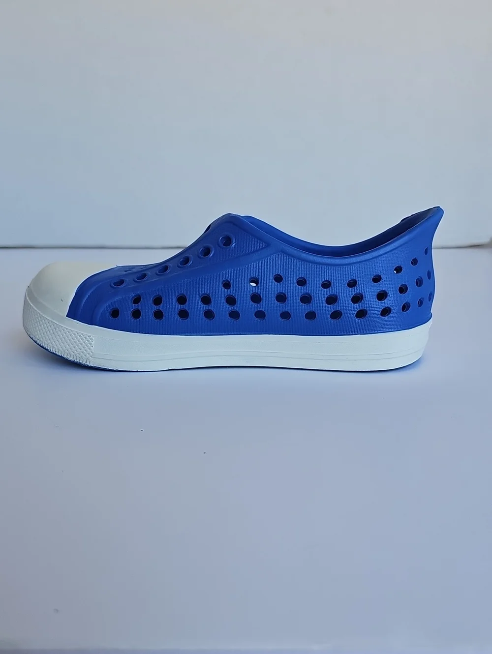 Wonder Nation Blue & White Rubber Water Shoes Slip On Clogs Size 9-10